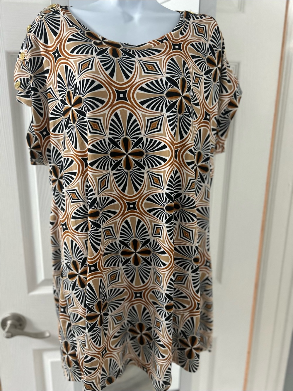 Geometric Print Midi Top in Black, Tan & White